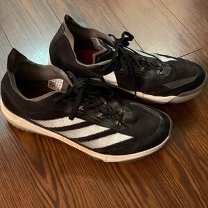 Adidas Men's Black and White Athletic baseball turf Shoes
